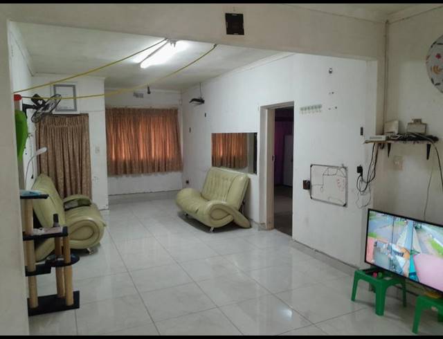 2 BEDROOM HOUSE FOR SALE IN BEZUIDENHOUT VALLEY